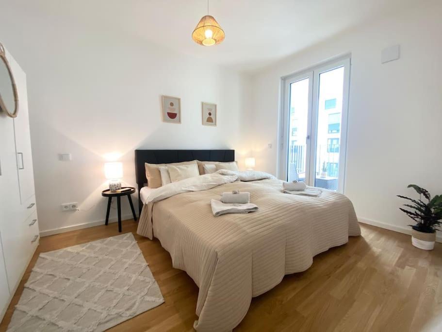 Apartment Am Flughafen, Glasfaser-Internet, Waschmaschine Schönefeld Dış mekan fotoğraf